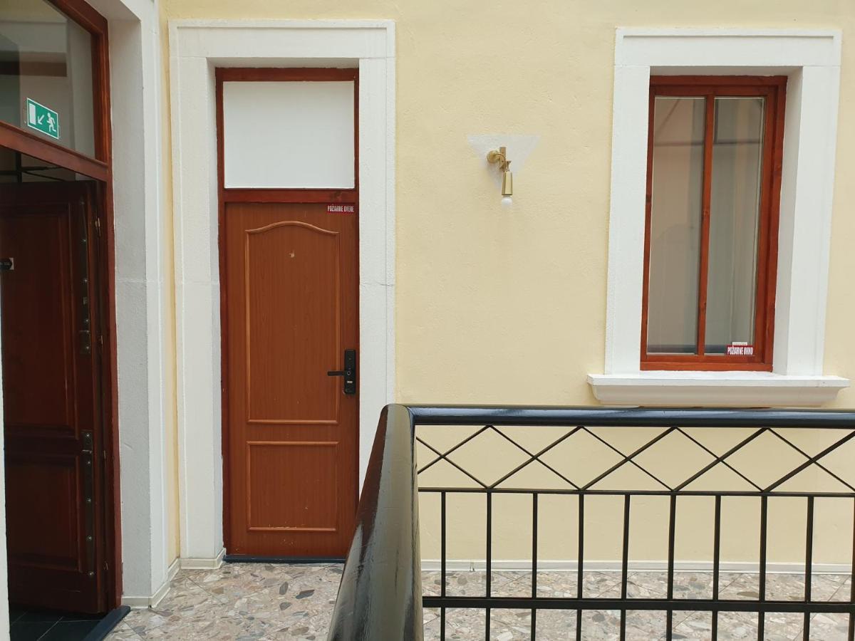 We Stay Apartments Bratislava Extérieur photo