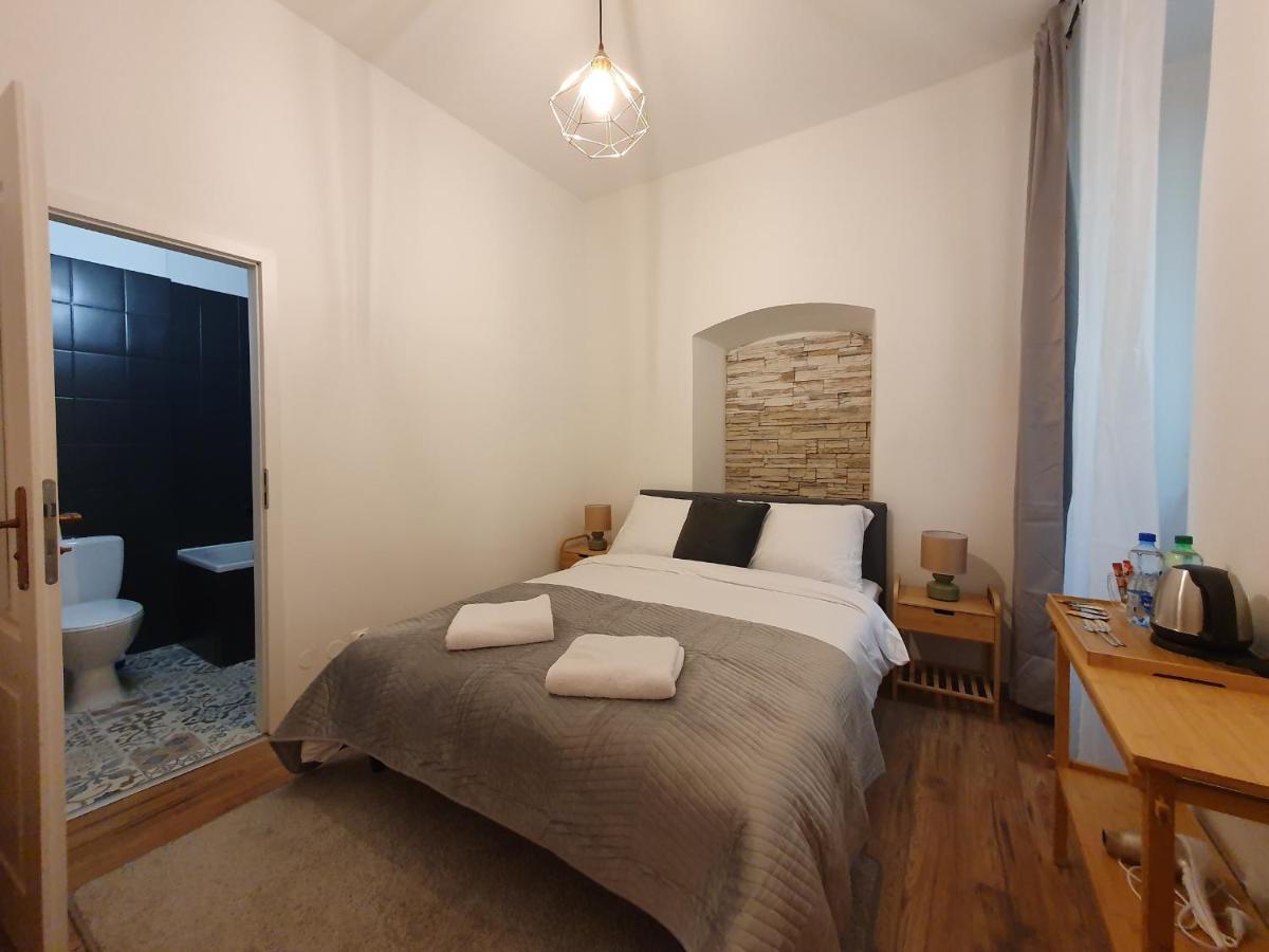 We Stay Apartments Bratislava Extérieur photo