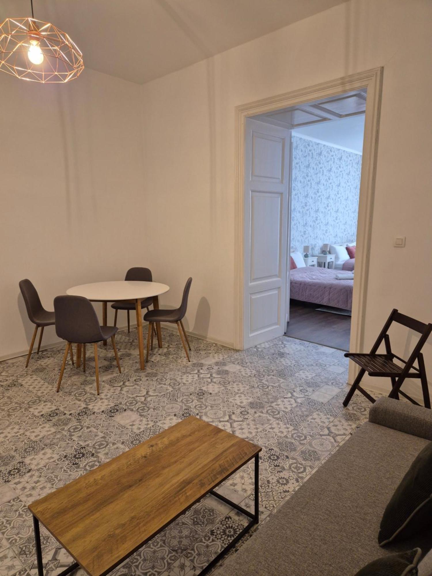 We Stay Apartments Bratislava Extérieur photo